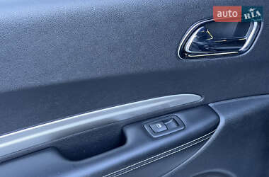 Внедорожник / Кроссовер Dodge Durango 2015 в 