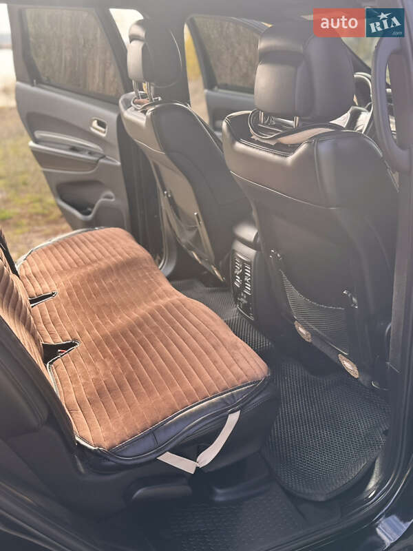 Внедорожник / Кроссовер Dodge Durango 2018 в Краснограде