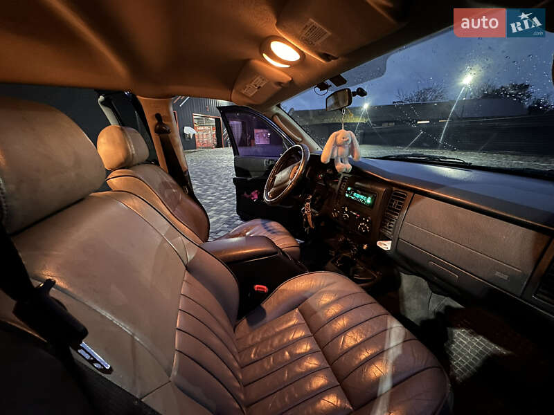 Внедорожник / Кроссовер Dodge Durango 2003 в Николаеве