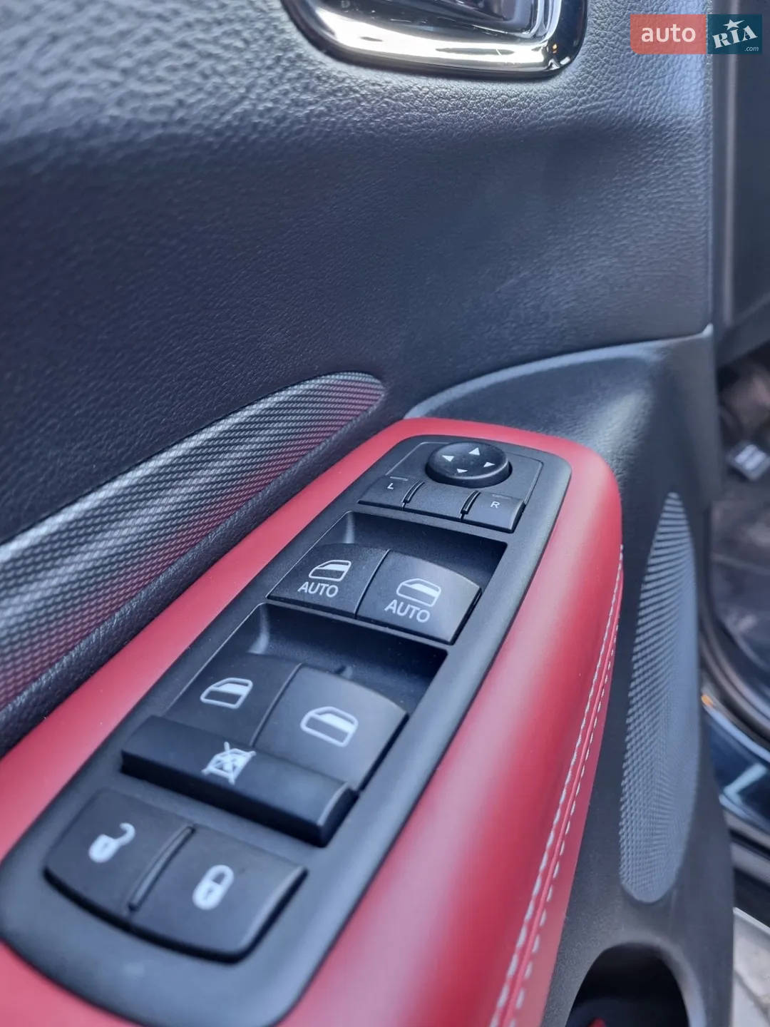 2019 Dodge Durango - мініатюра 24