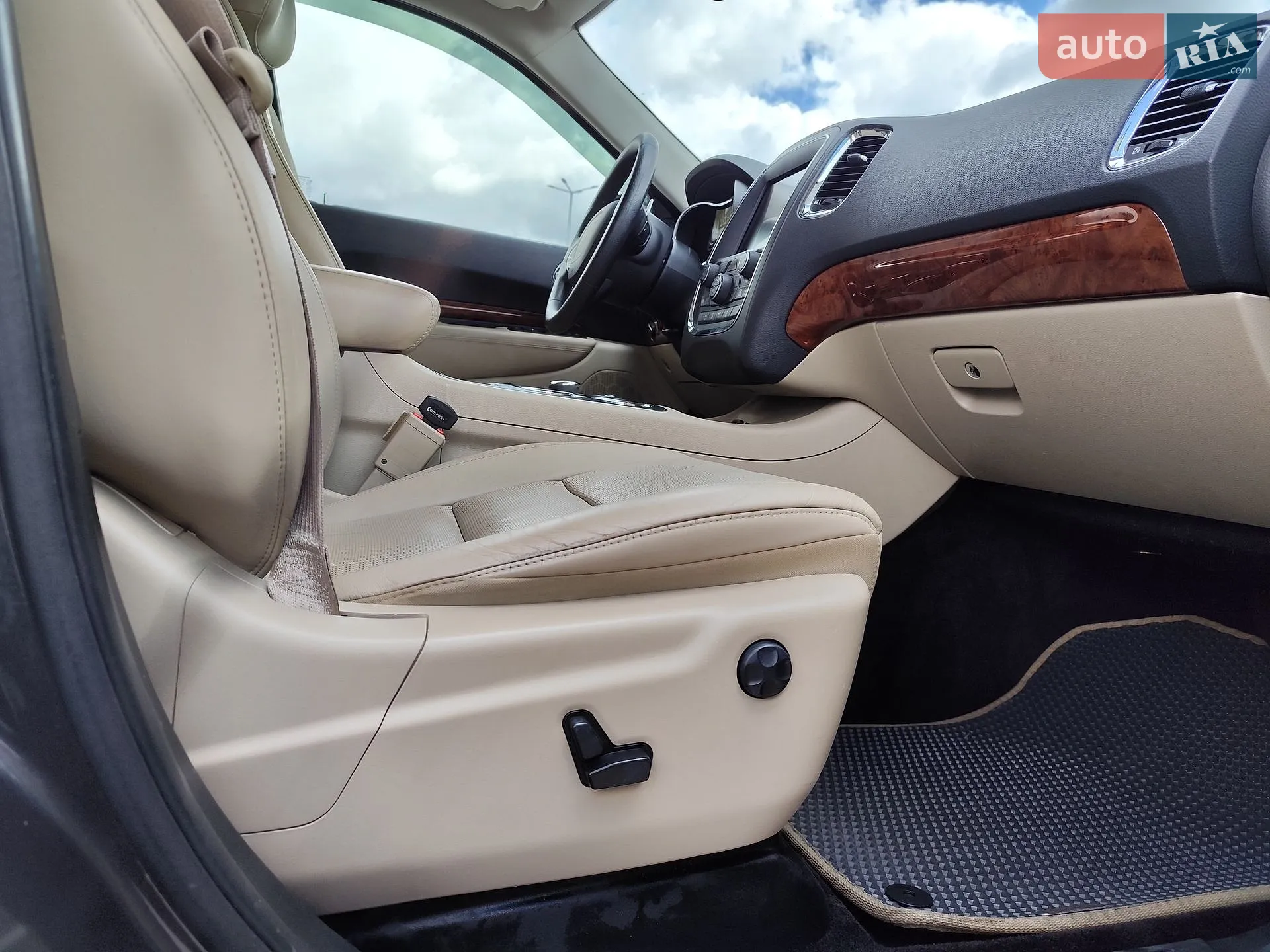 2017 Dodge Durango - мініатюра 16