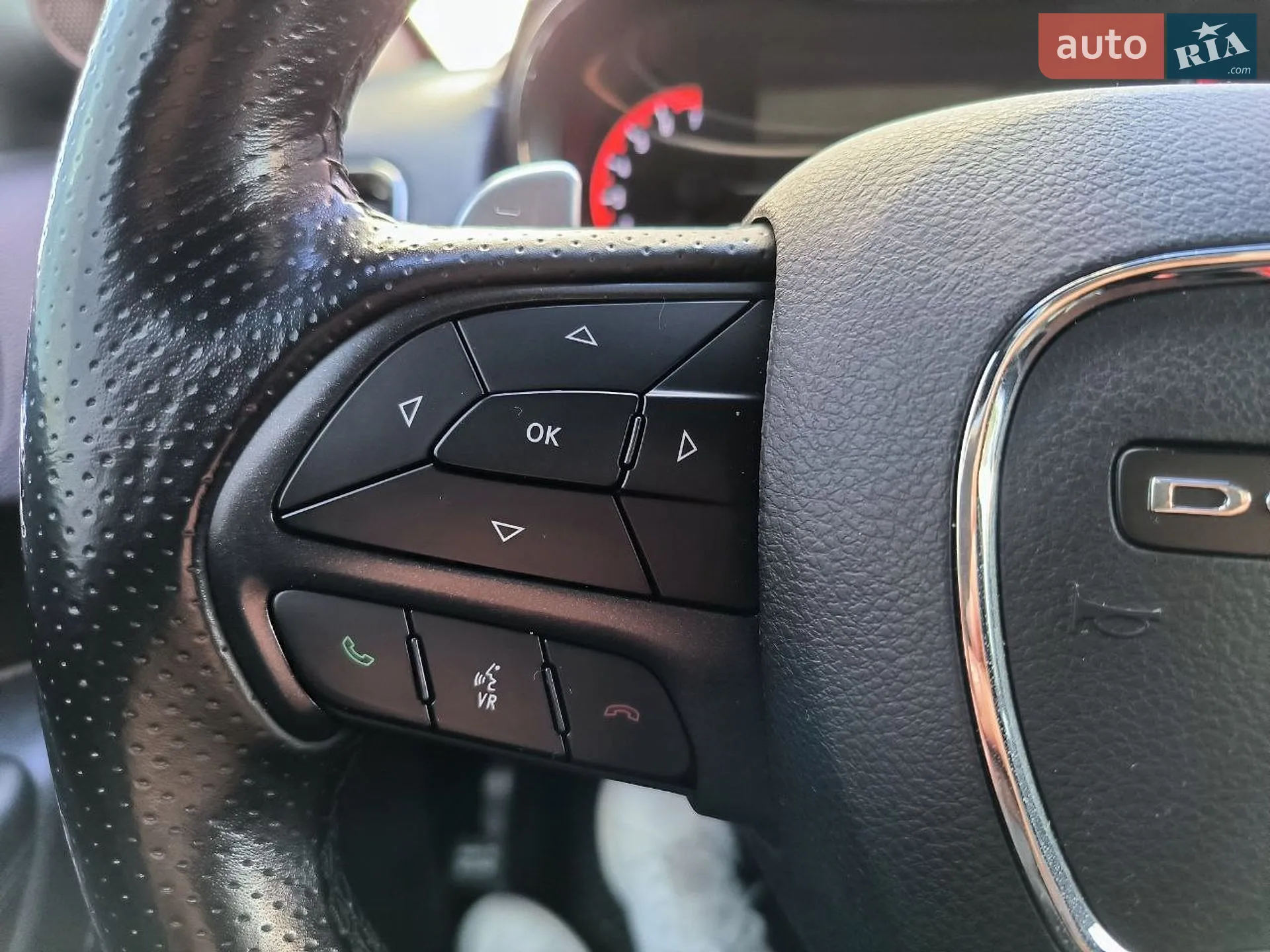 2018 Dodge Durango - мініатюра 2