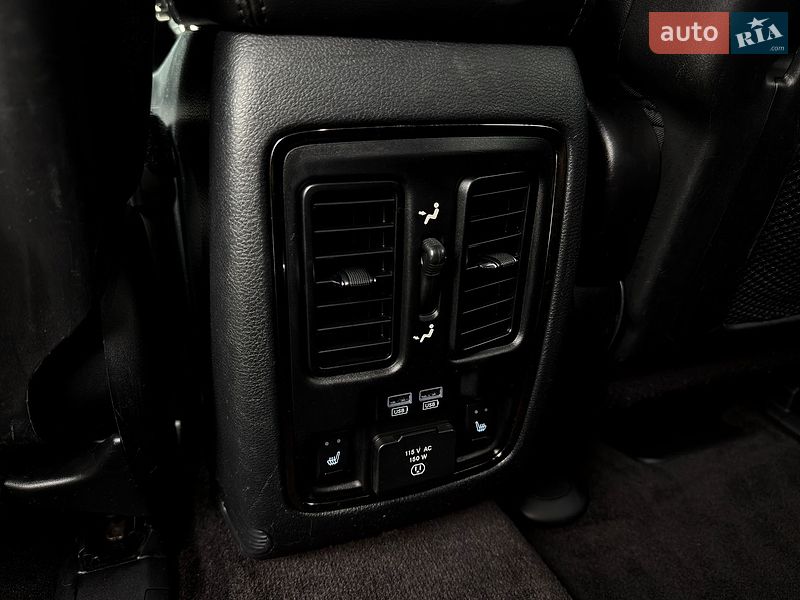 Внедорожник / Кроссовер Dodge Durango 2018 в Киеве