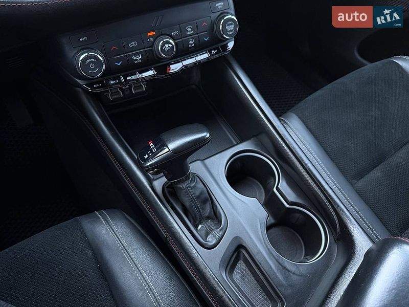 Внедорожник / Кроссовер Dodge Durango 2021 в Киеве