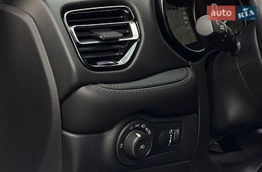 Внедорожник / Кроссовер Dodge Durango 2021 в Киеве