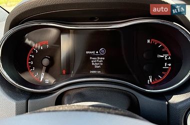 Внедорожник / Кроссовер Dodge Durango 2015 в Киеве