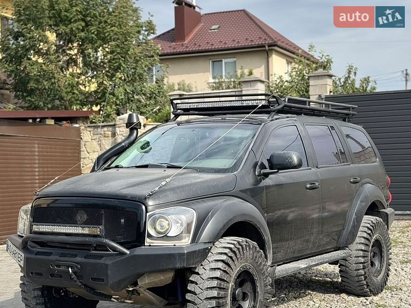 Внедорожник / Кроссовер Dodge Durango 2004 в Каменец-Подольском