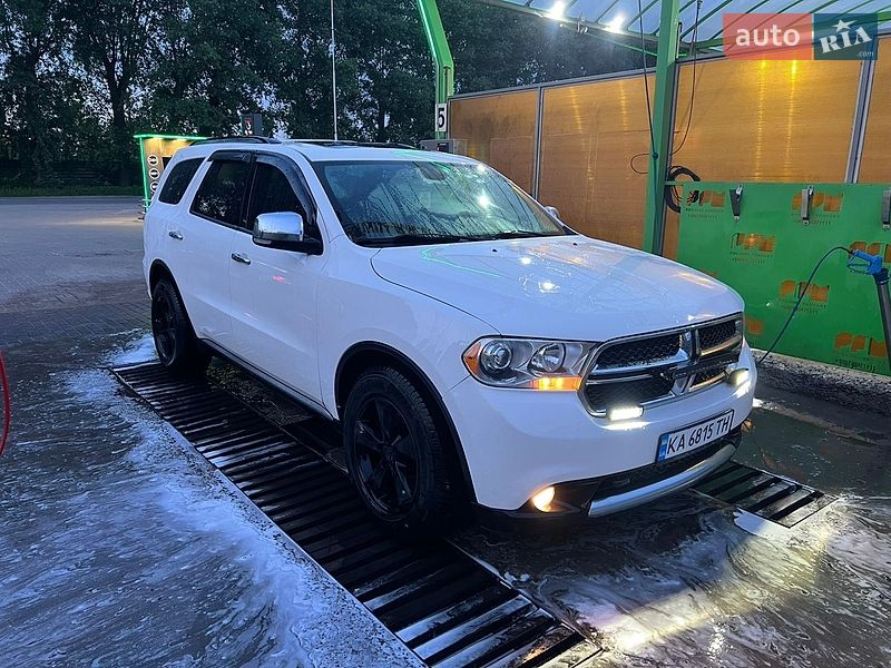 Внедорожник / Кроссовер Dodge Durango 2012 в Броварах