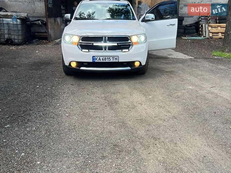 Внедорожник / Кроссовер Dodge Durango 2012 в Броварах