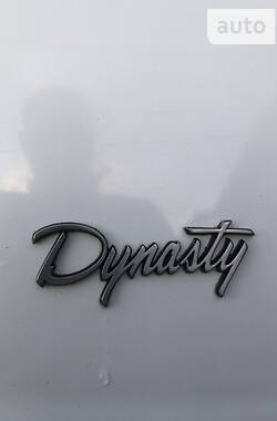 Седан Dodge Dynasty 1989 в Николаеве