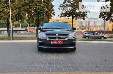 Минивэн Dodge Grand Caravan 2016 в Киеве