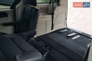 Минивэн Dodge Grand Caravan 2017 в 