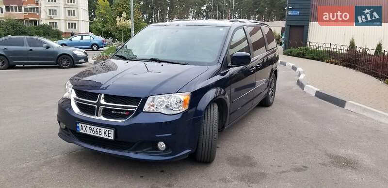 Минивэн Dodge Grand Caravan 2017 в Львове