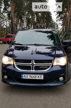 Минивэн Dodge Grand Caravan 2017 в Львове