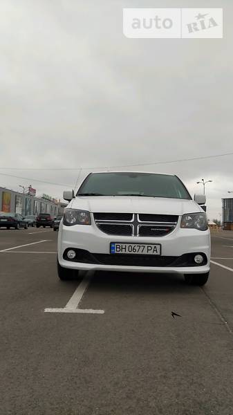 Минивэн Dodge Grand Caravan 2017 в Одессе