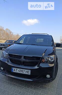 Мінівен Dodge Grand Caravan 2016 в Івано-Франківську
