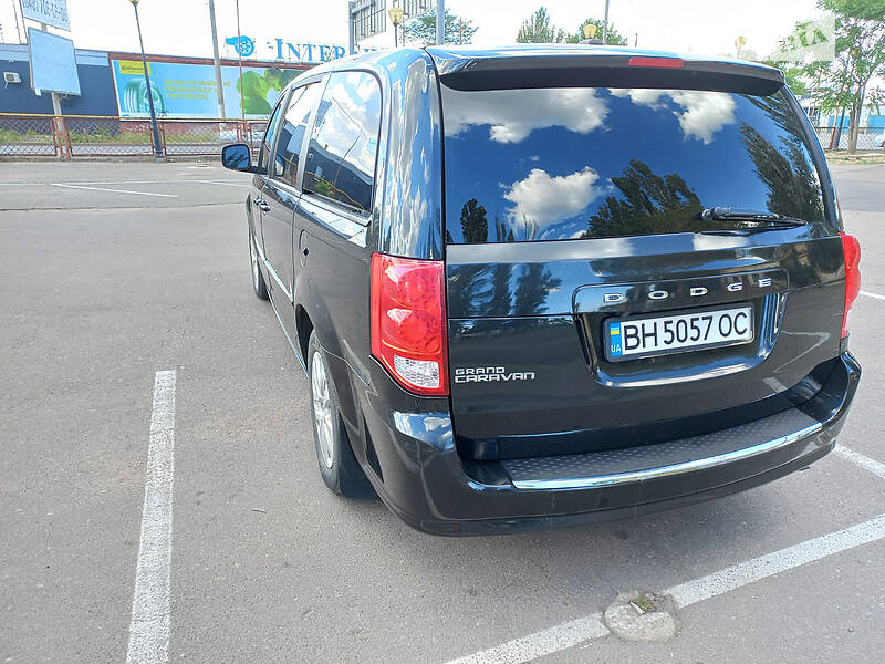 Минивэн Dodge Grand Caravan 2016 в Одессе