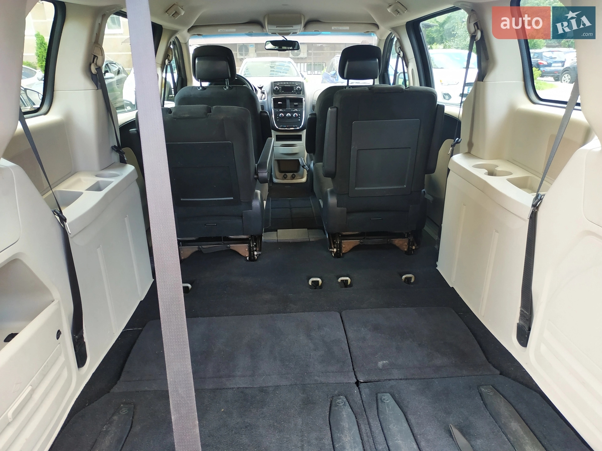 2016 Dodge Caravan - мініатюра 2