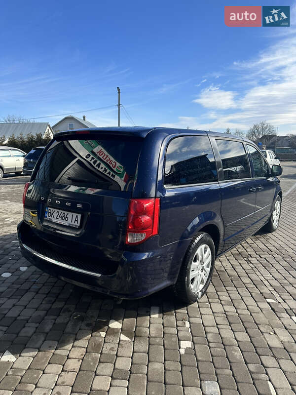 Мінівен Dodge Grand Caravan 2014 в Чернівцях