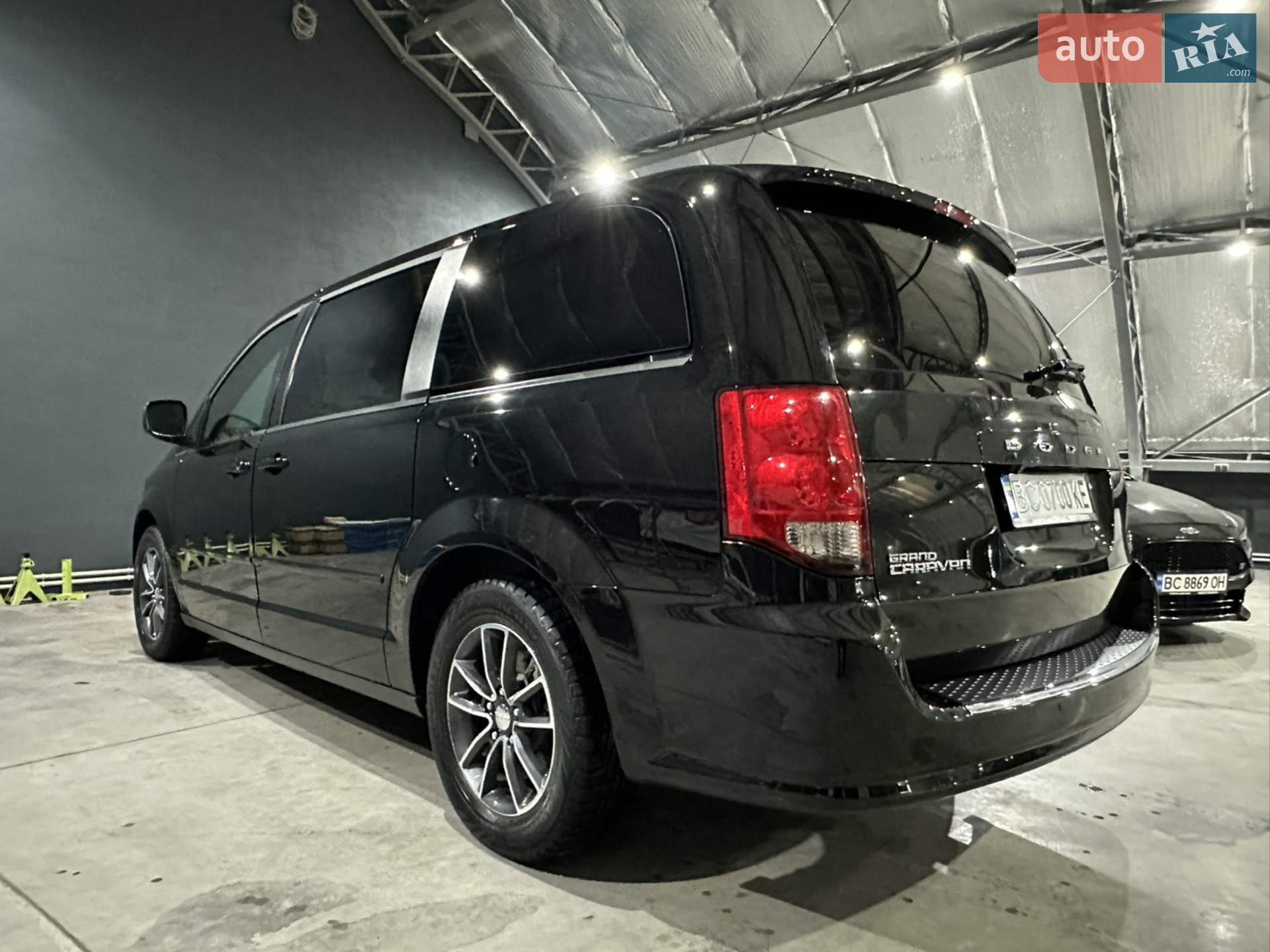 2016 Dodge Caravan - мініатюра 4