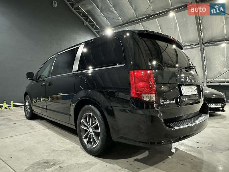 Мінівен Dodge Grand Caravan 2016 в Львові фото 4 Мінівен Dodge Grand Caravan 2016 в Львові