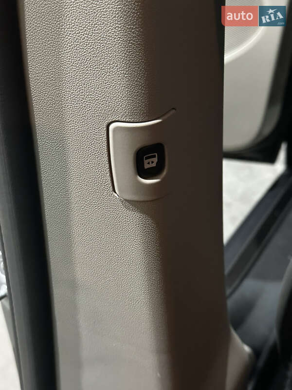 Мінівен Dodge Grand Caravan 2016 в Львові фото 17 Мінівен Dodge Grand Caravan 2016 в Львові