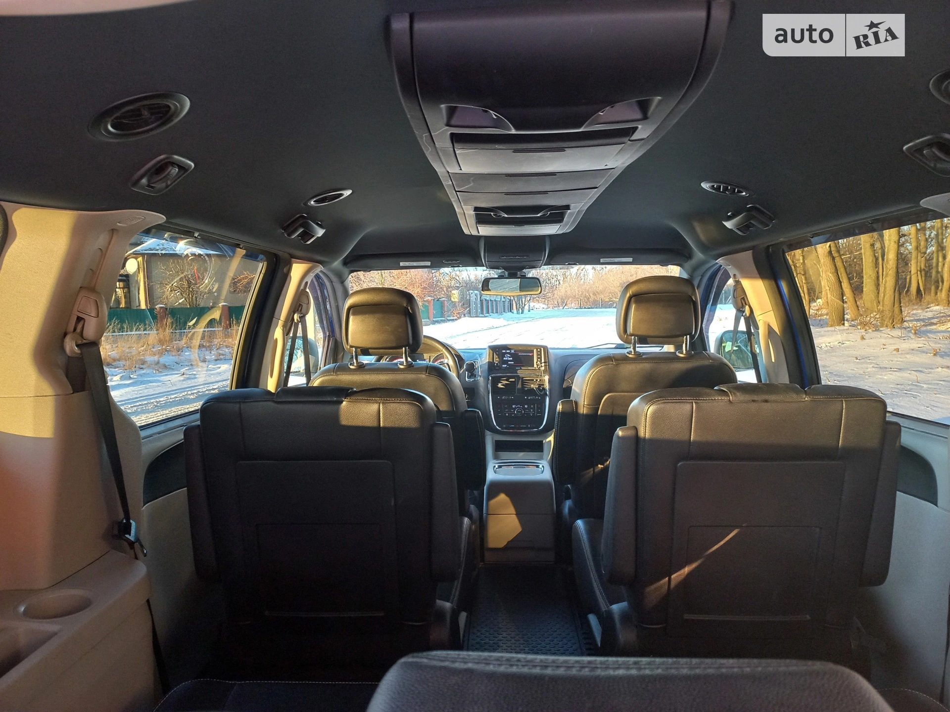 2019 Dodge Caravan - мініатюра 31