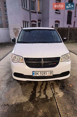 Минивэн Dodge Grand Caravan 2016 в Березному