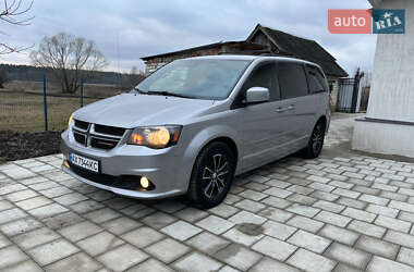 Минивэн Dodge Grand Caravan 2017 в Киеве