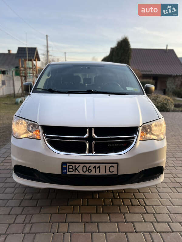Мінівен Dodge Grand Caravan 2014 в Рівному