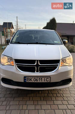 Минивэн Dodge Grand Caravan 2014 в 