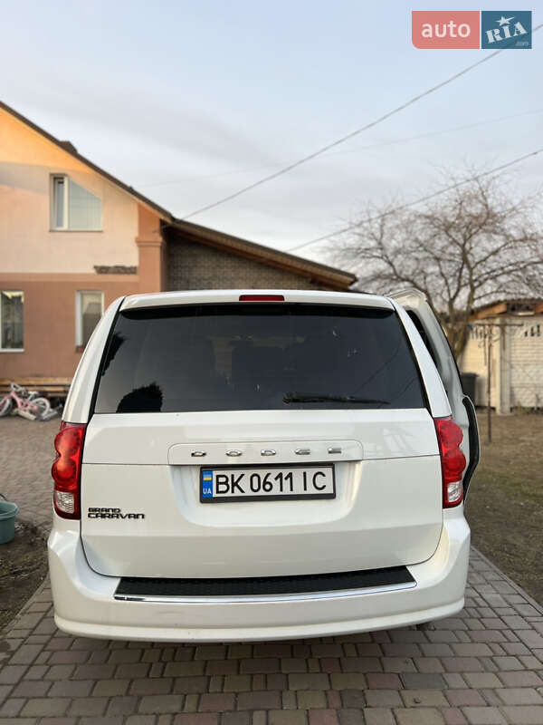 Мінівен Dodge Grand Caravan 2014 в Рівному