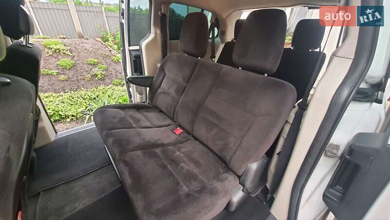 Минивэн Dodge Grand Caravan 2013 в Львове