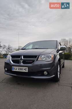Минивэн Dodge Grand Caravan 2018 в 