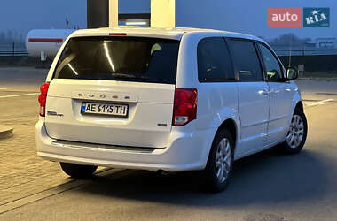 Минивэн Dodge Grand Caravan 2017 в 