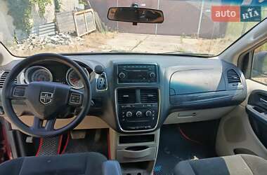 Минивэн Dodge Grand Caravan 2016 в 