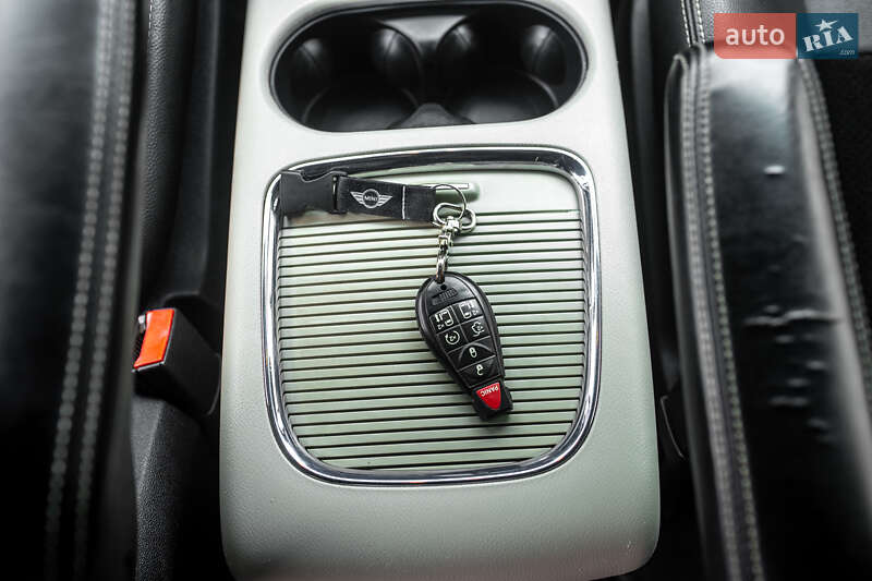 Мінівен Dodge Grand Caravan 2017 в Умані