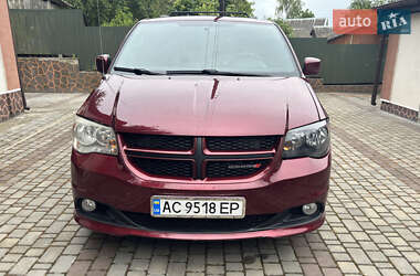 Мінівен Dodge Grand Caravan 2017 в Локачах