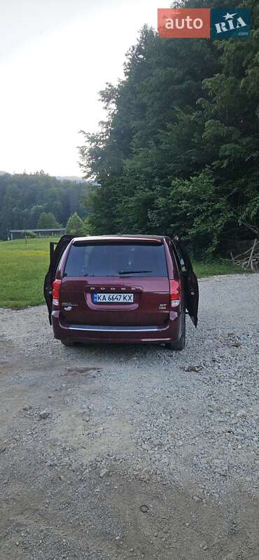 Минивэн Dodge Grand Caravan 2018 в Киеве фото 19 Минивэн Dodge Grand Caravan 2018 в Киеве