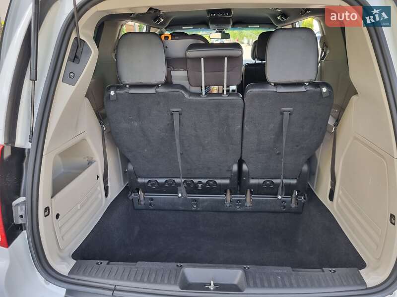 Минивэн Dodge Grand Caravan 2019 в Киеве фото 9 Минивэн Dodge Grand Caravan 2019 в Киеве