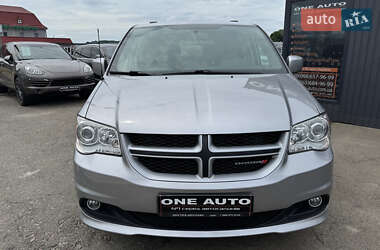 Мінівен Dodge Grand Caravan 2017 в 