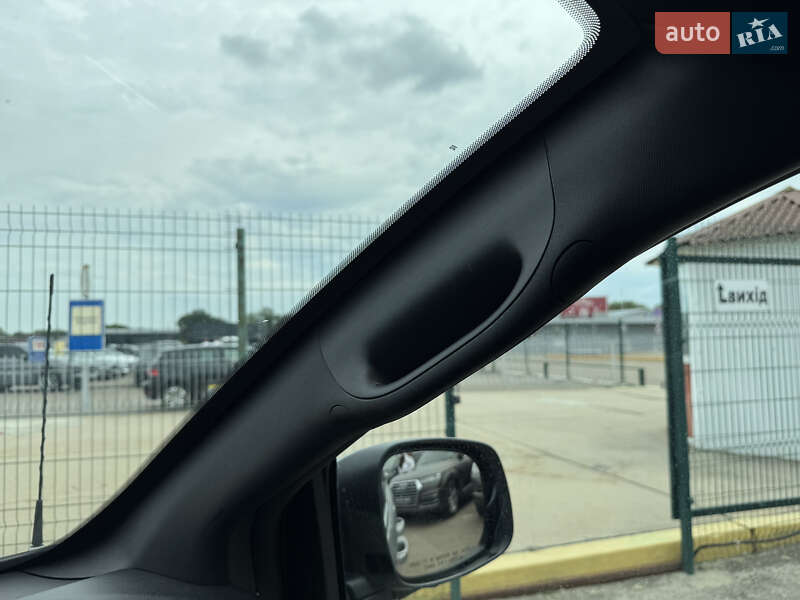 Мінівен Dodge Grand Caravan 2017 в Києві