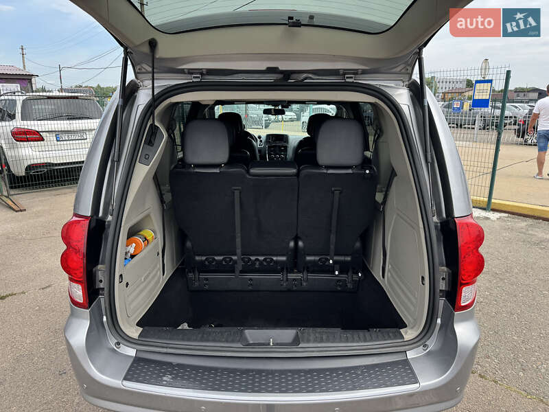Мінівен Dodge Grand Caravan 2017 в Києві