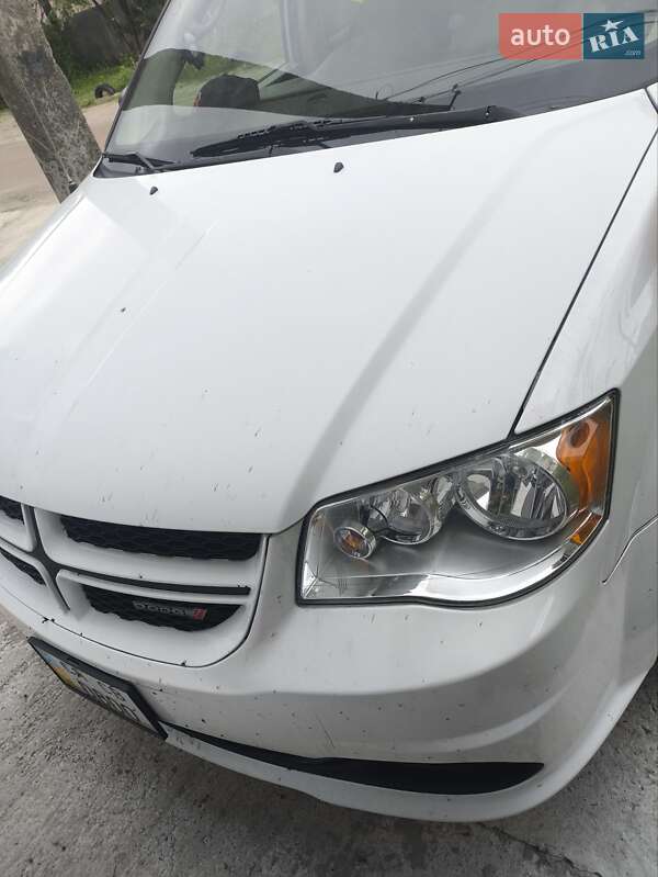 Минивэн Dodge Grand Caravan 2017 в Киеве
