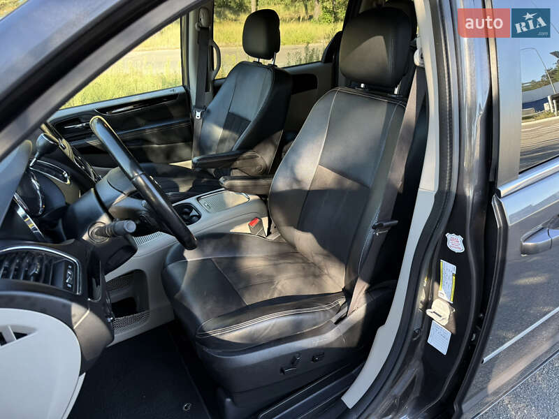 Минивэн Dodge Grand Caravan 2019 в Киеве фото 32 Минивэн Dodge Grand Caravan 2019 в Киеве