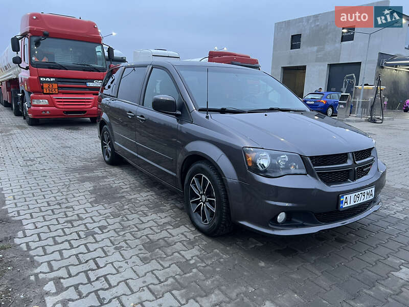 Мінівен Dodge Grand Caravan 2016 в Боярці