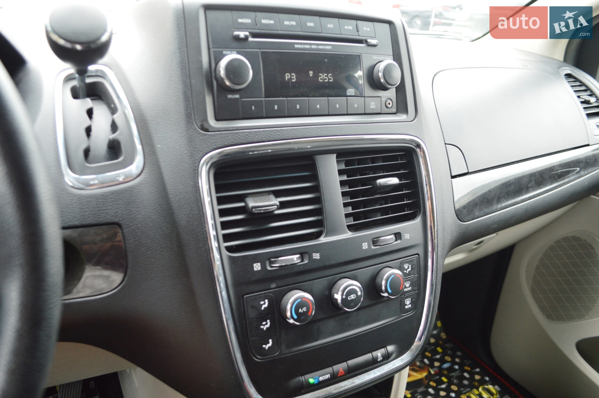 2016 Dodge Caravan - мініатюра 27