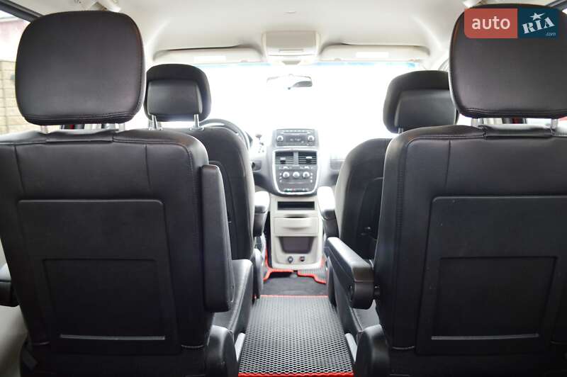 Мінівен Dodge Grand Caravan 2016 в Одесі фото 36 Мінівен Dodge Grand Caravan 2016 в Одесі