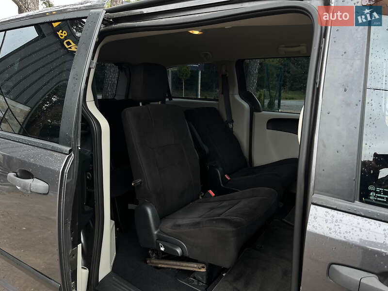 Минивэн Dodge Grand Caravan 2014 в Ровно фото 14 Минивэн Dodge Grand Caravan 2014 в Ровно
