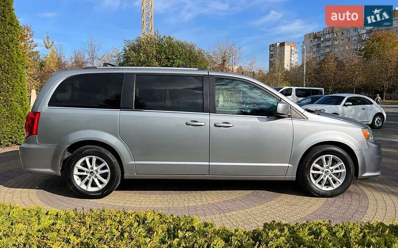 Минивэн Dodge Grand Caravan 2020 в Львове фото 5 Минивэн Dodge Grand Caravan 2020 в Львове